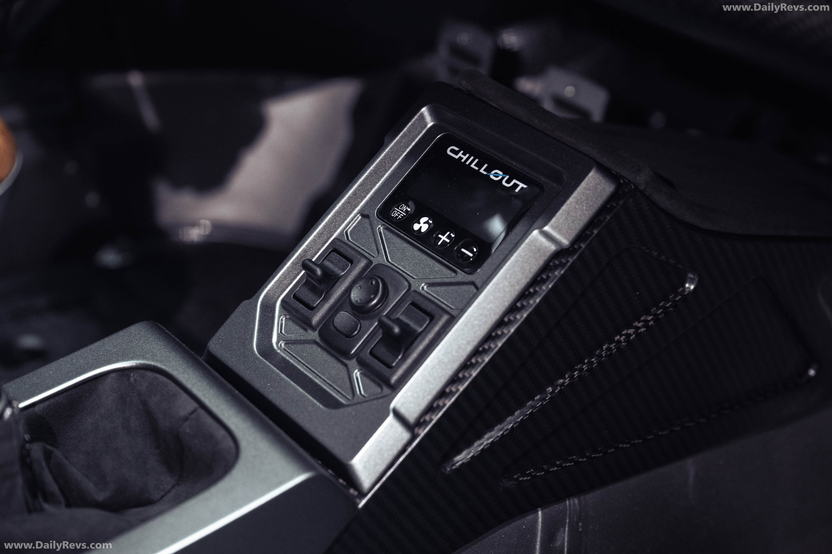 2027 Gunther Werks GXR-Evo Interior